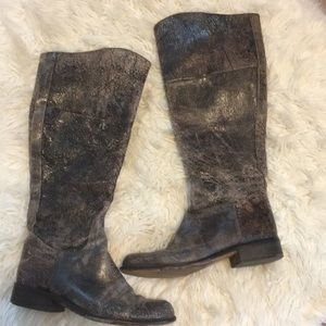 Distressed Tall Boots 😍